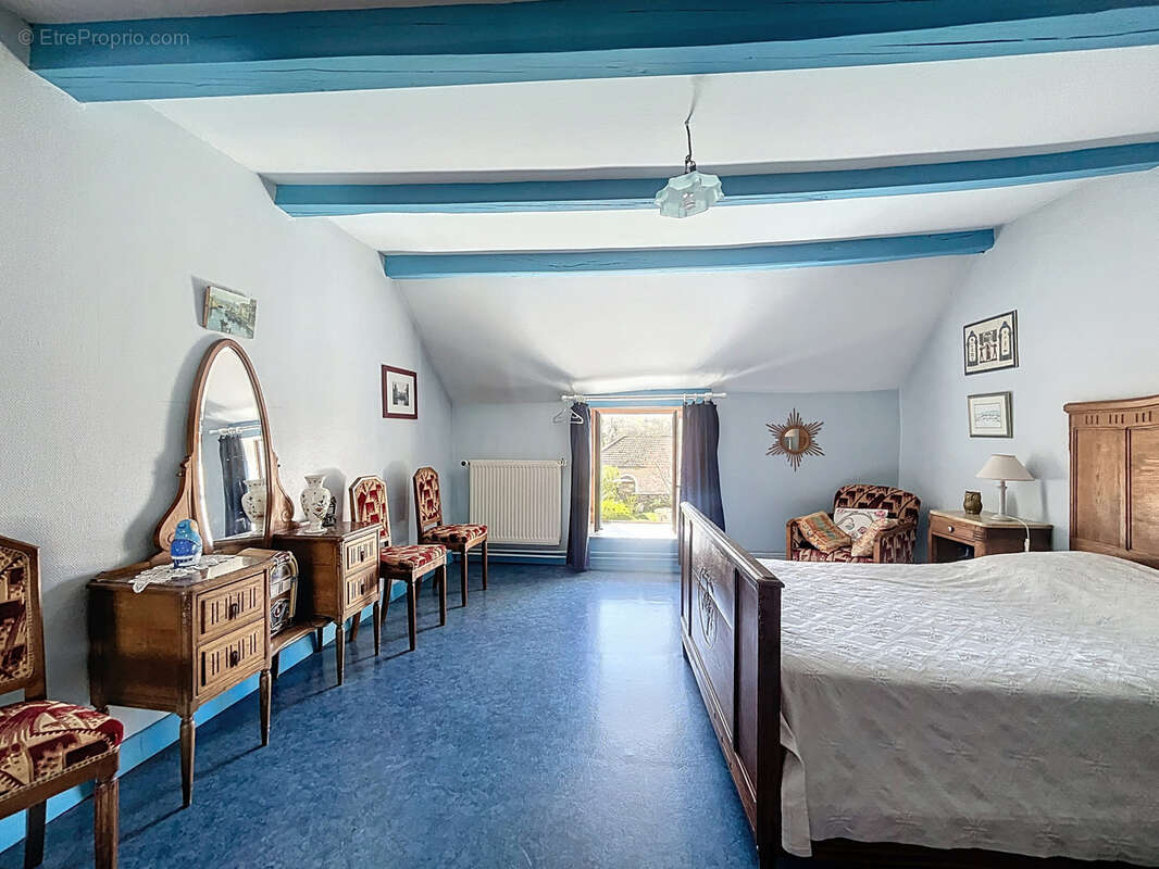 Maison à GRANCEY-LE-CHATEAU-NEUVELLE