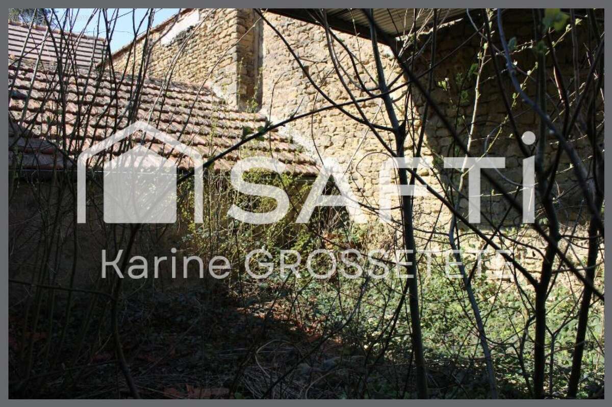 Photo 7 - Maison à CORROMBLES