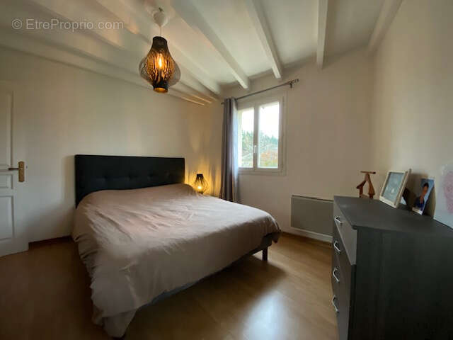 Maison à CHENAC-SAINT-SEURIN-D'UZET