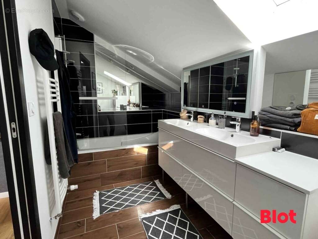 Appartement à SAINT-GREGOIRE
