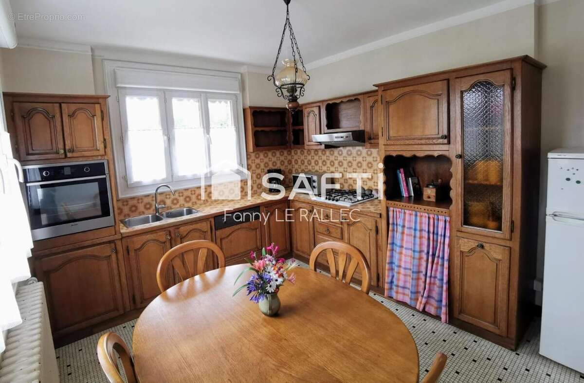 Maison 100 m² à Trevou-Treguignec  - photo 6