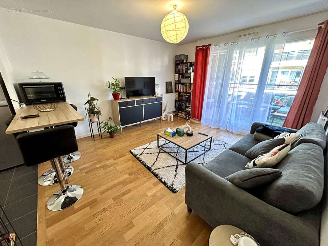 Appartement à VILLEPREUX