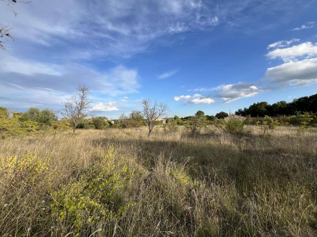 Terrain à LA ROUVIERE