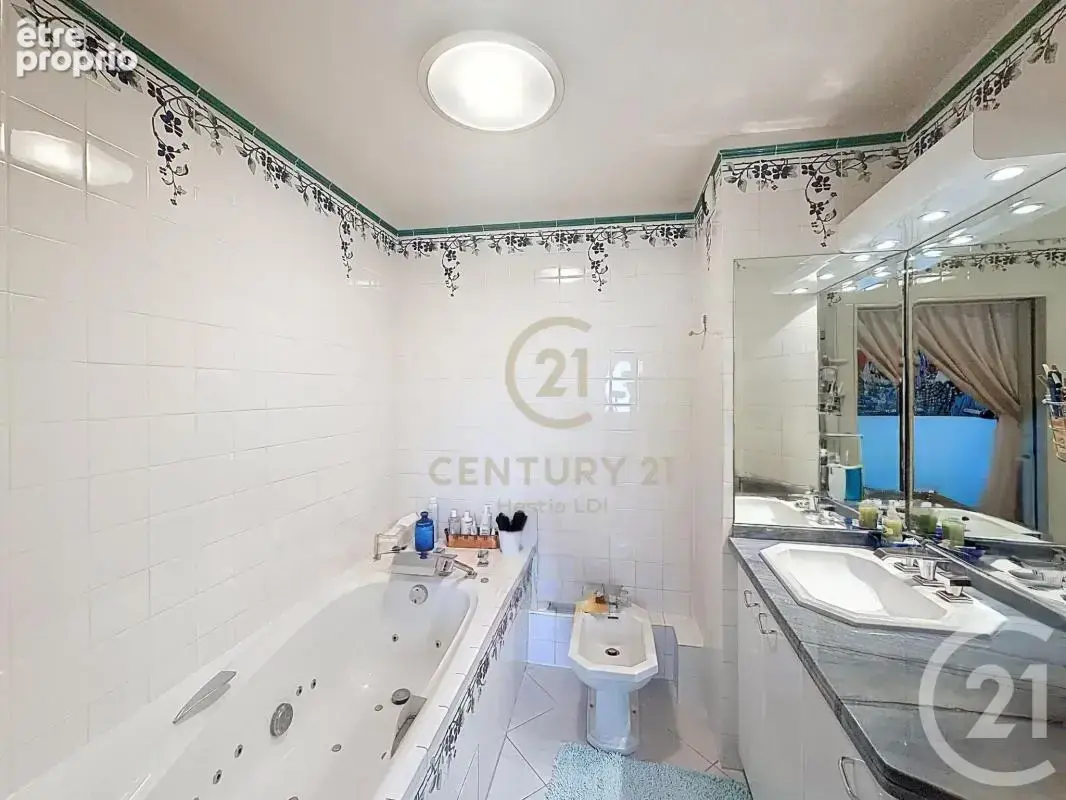 Appartement 109 m² à Lyon-4e  - photo 11