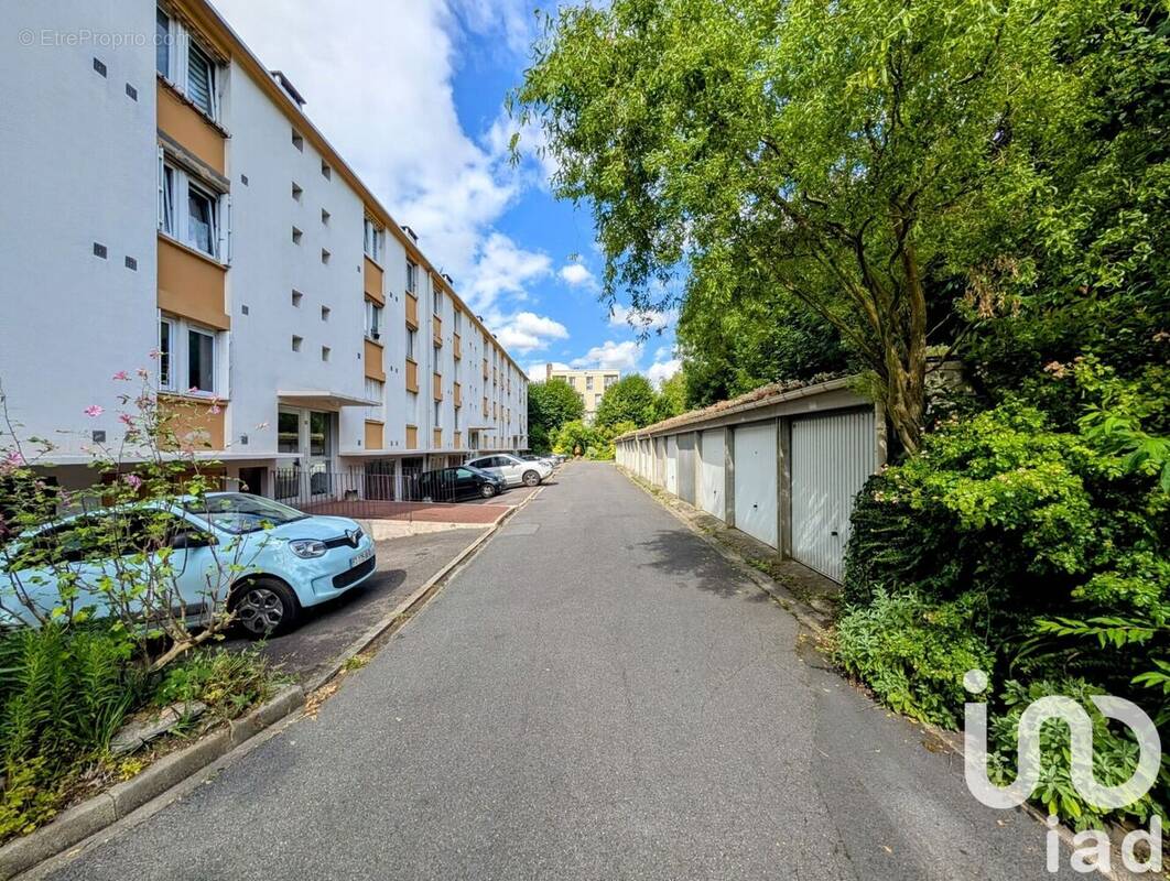 Photo 1 - Appartement à EZANVILLE