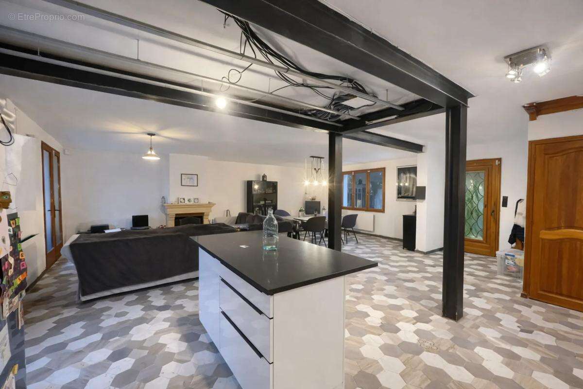 Maison à ROSNY-SUR-SEINE