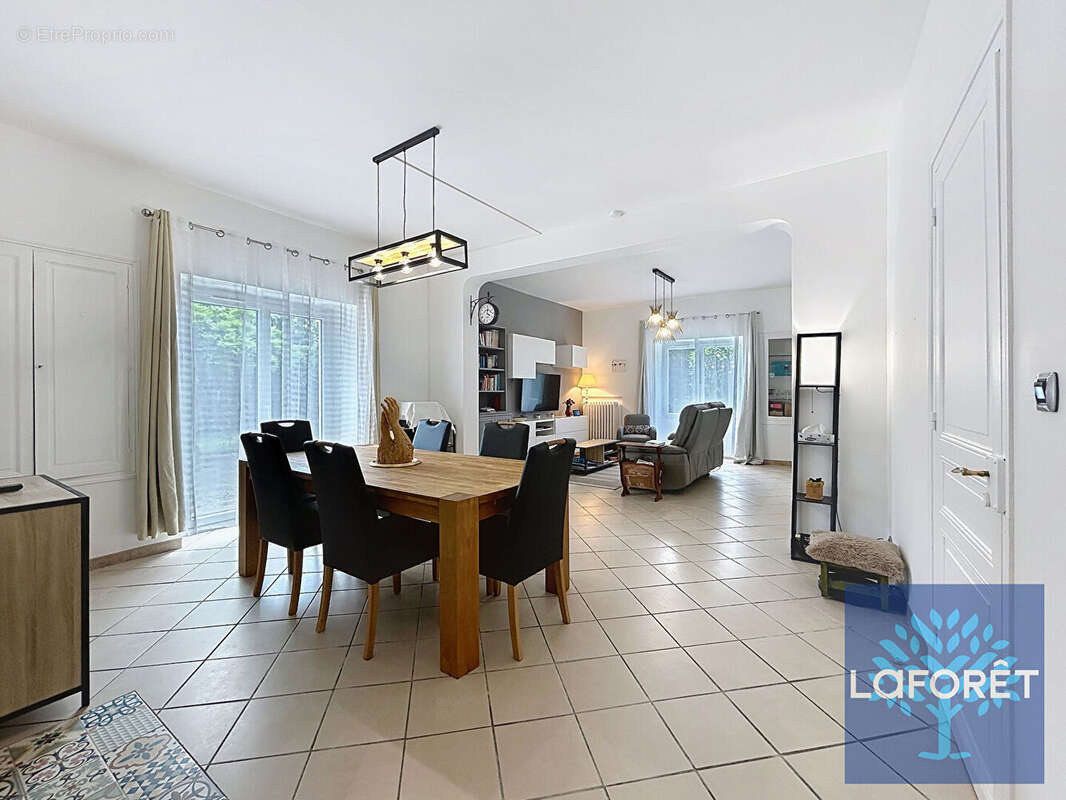 Maison à RIVIERE-SAAS-ET-GOURBY