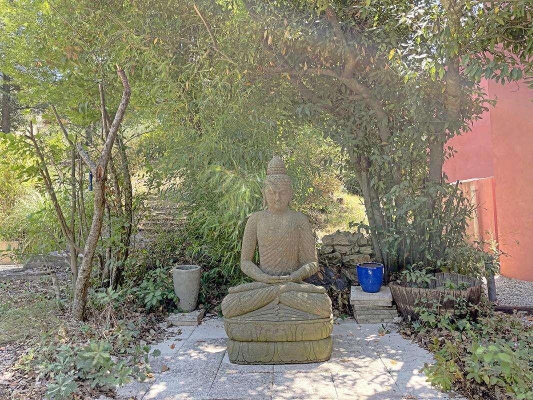 Maison à GINASSERVIS