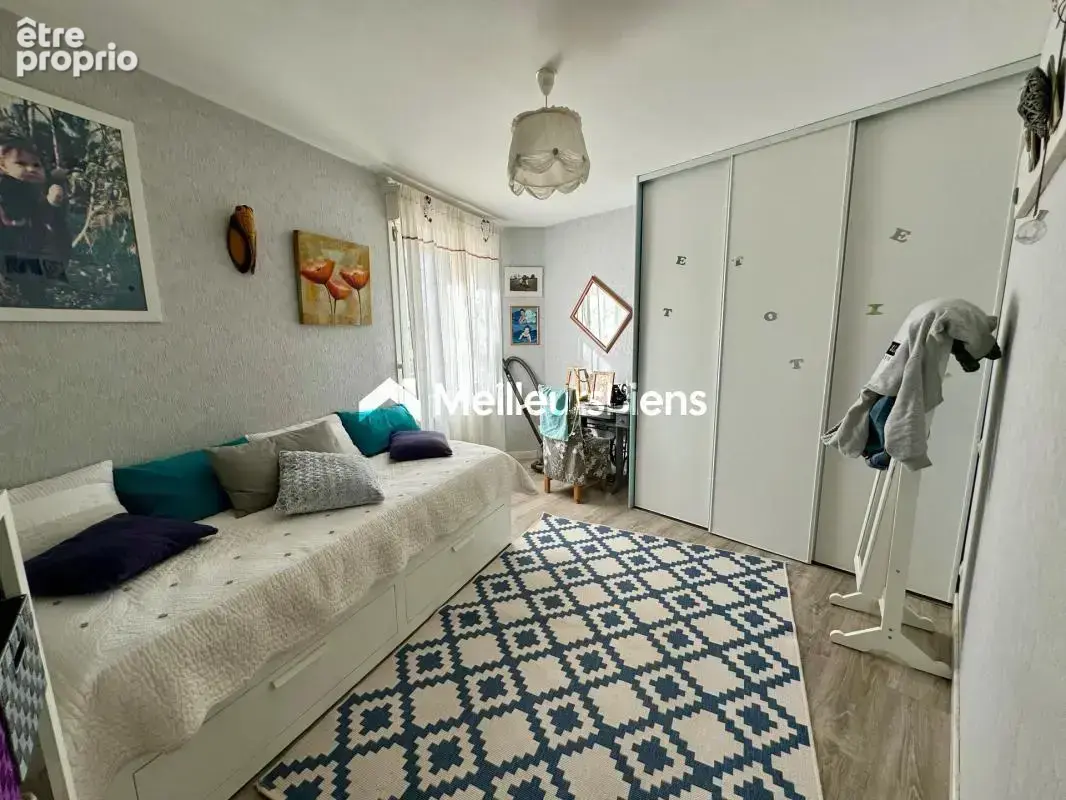 Pavillon 112 m² – 4 chambres – laval thévalles – terrain 583 m² – garage 33 m² - photo 9