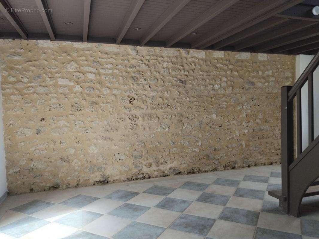 Maison à SAINT-CHRISTOLY-MEDOC