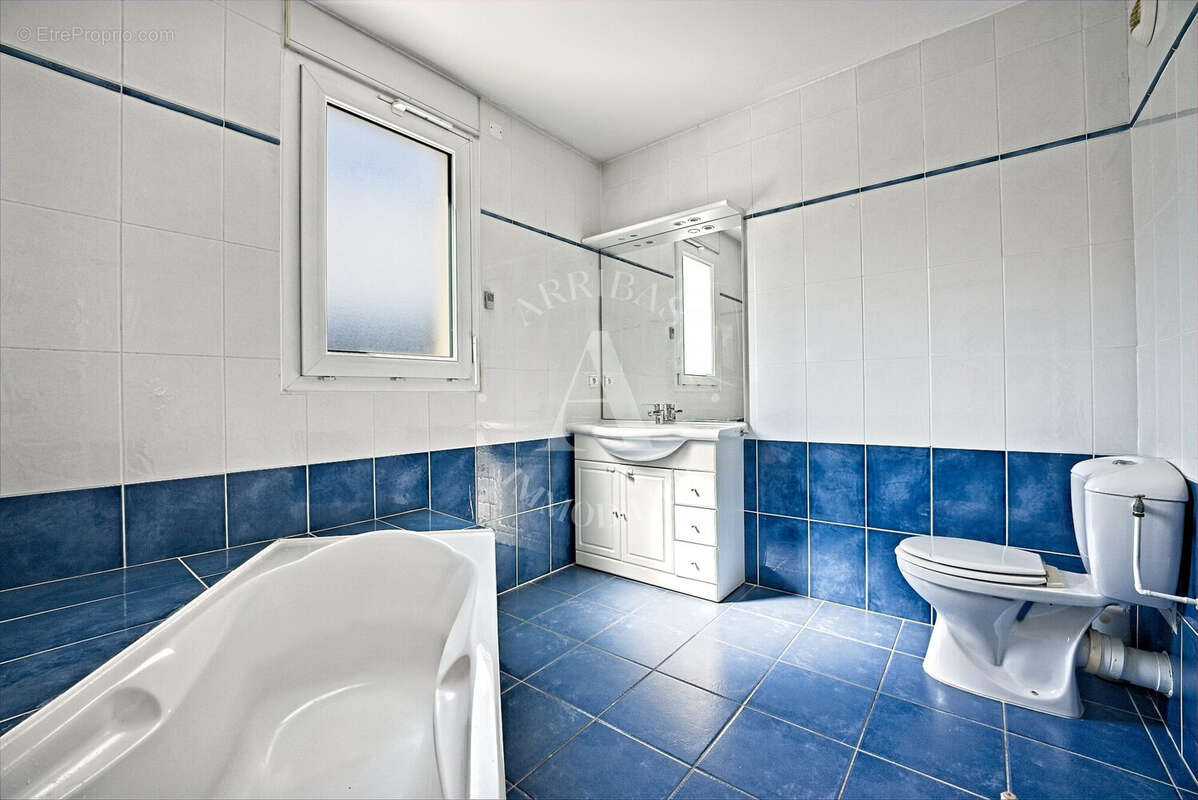 Appartement 125 m² à Divonne-Les-Bains  - photo 5
