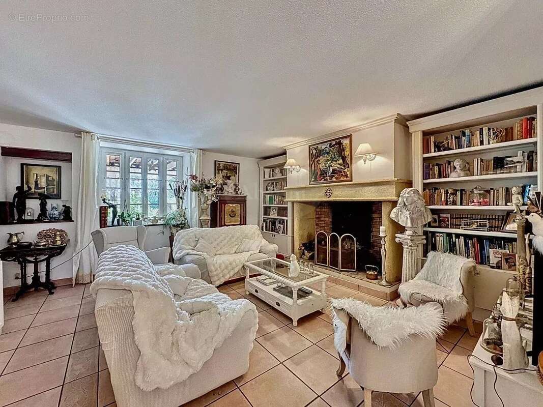 Maison à FRANQUEVIELLE