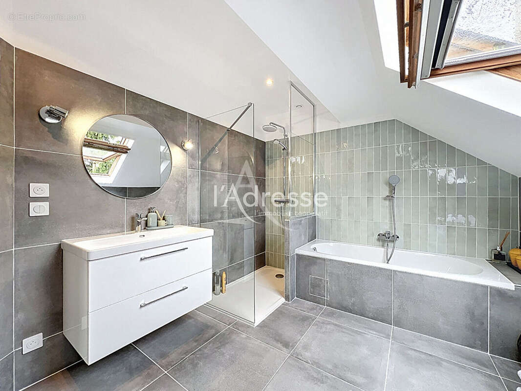 Maison à MONTEVRAIN