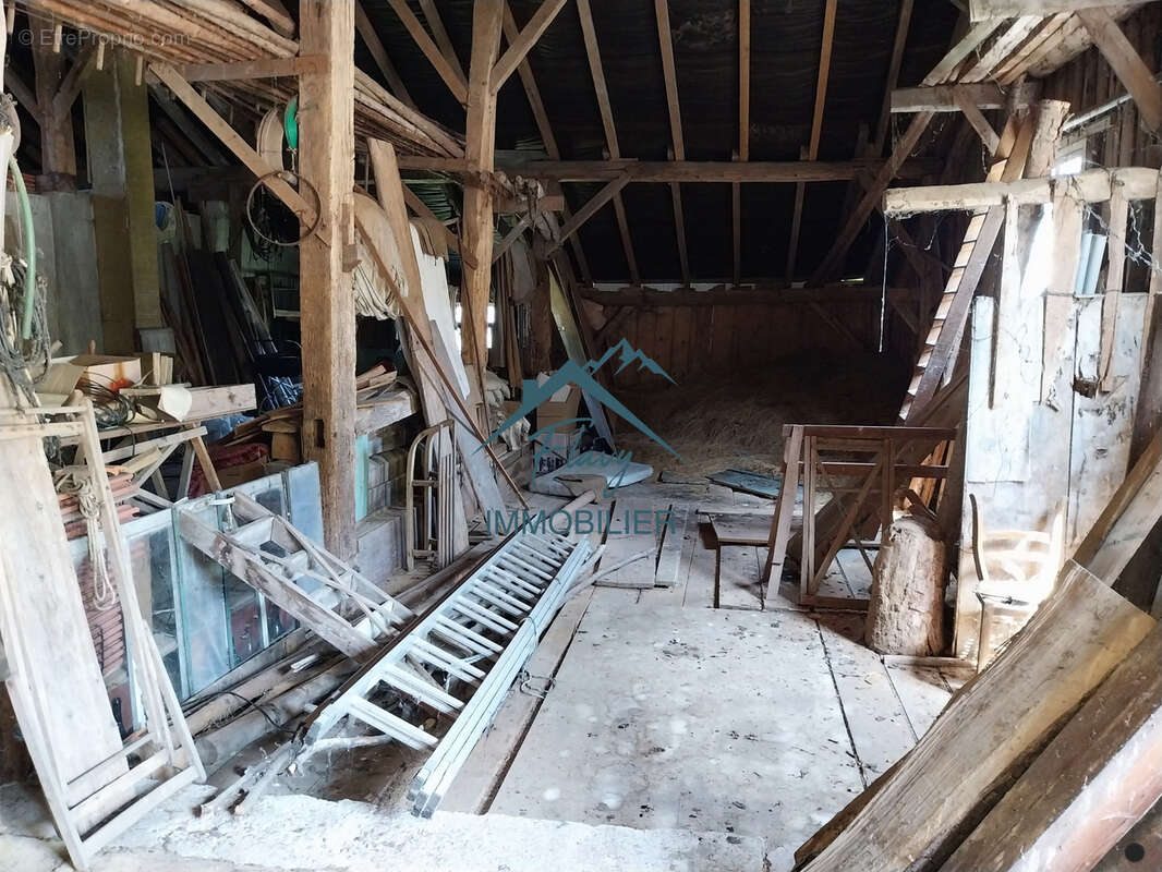 Ferme à rénover de 1763 - Le Syndicat - photo 18