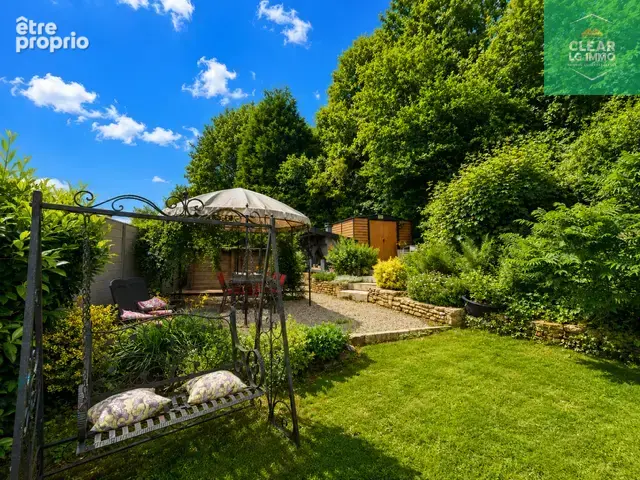 Maisonavec jardin et piscine - photo 5