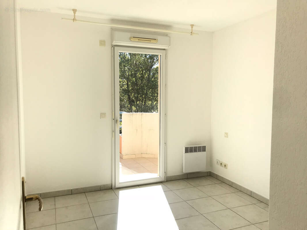 Appartement 2 pieces de 43 m2 a frejus vendu loue - photo 7