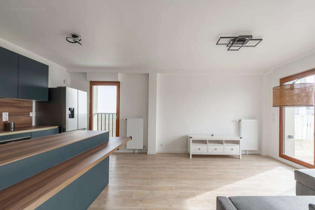 Appartement à BUSSY-SAINT-GEORGES