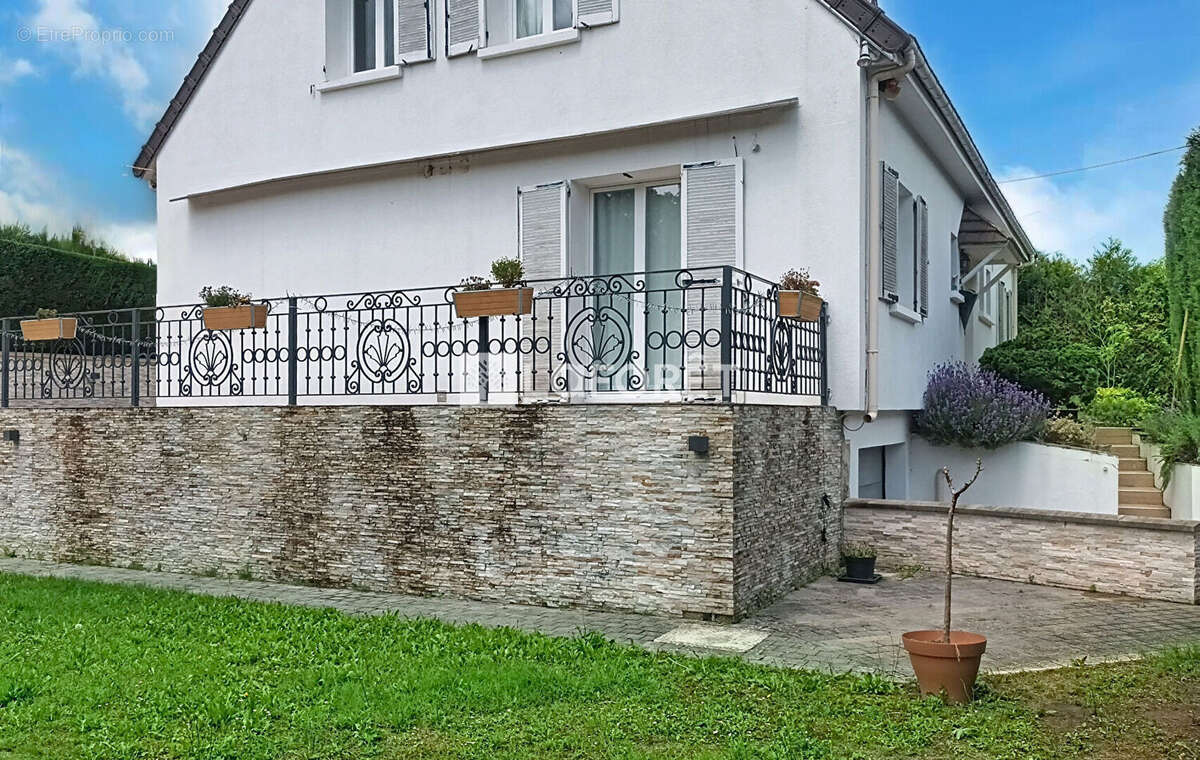 Maison à LUZARCHES