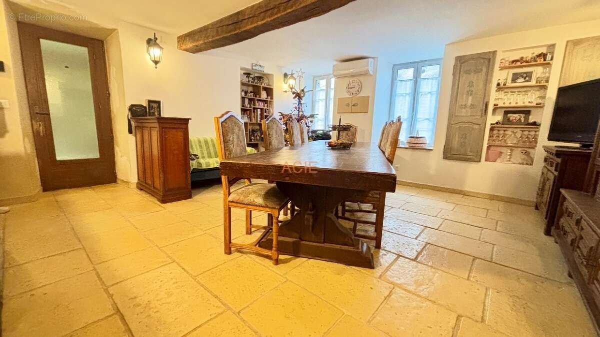 Maison à MARLY-LA-VILLE