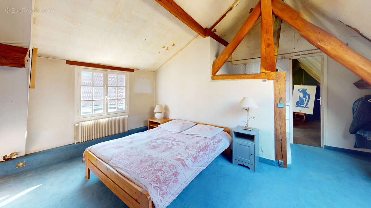 Maison à NEAUPHLE-LE-CHATEAU