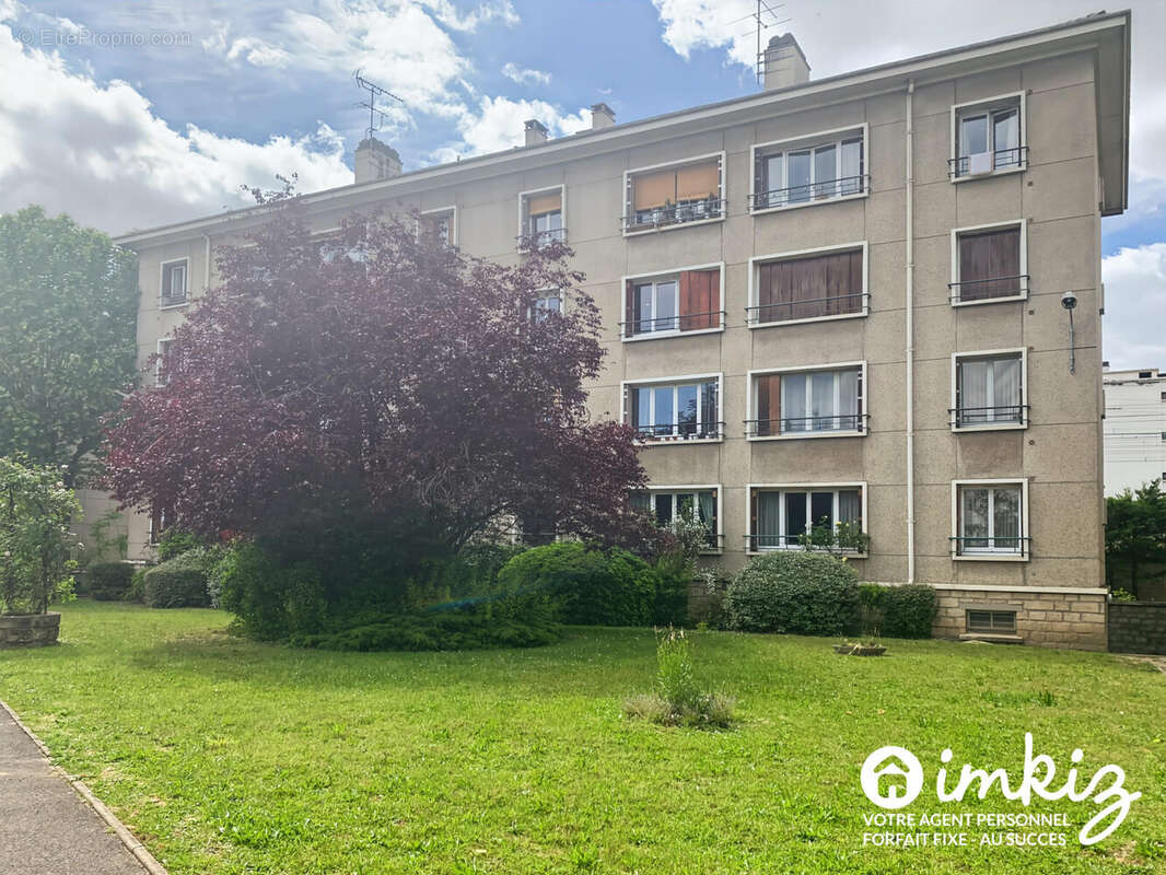 Appartement à SAINT-MAUR-DES-FOSSES