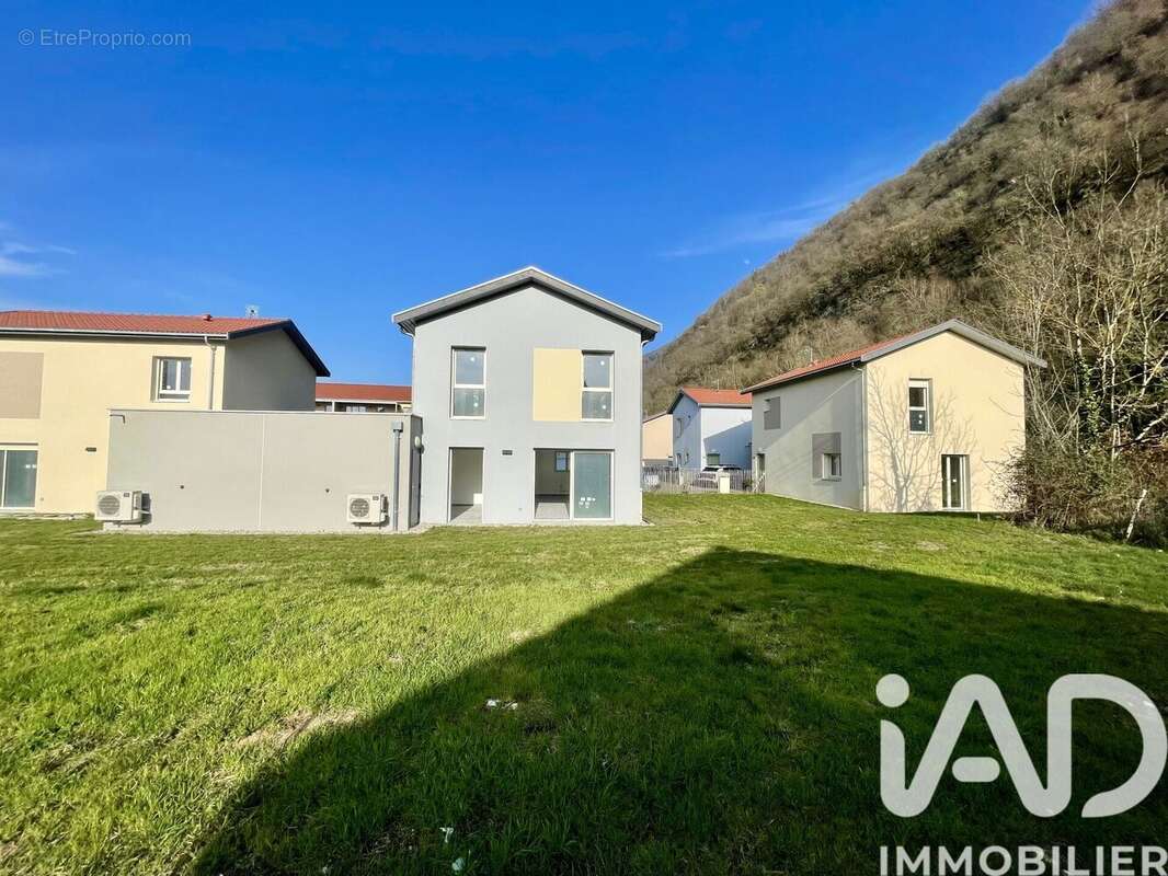 Photo 5 - Maison à COGNIN-LES-GORGES