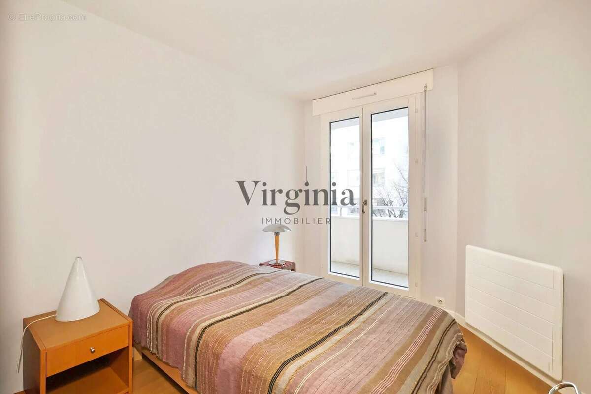 Appartement à CHARENTON-LE-PONT