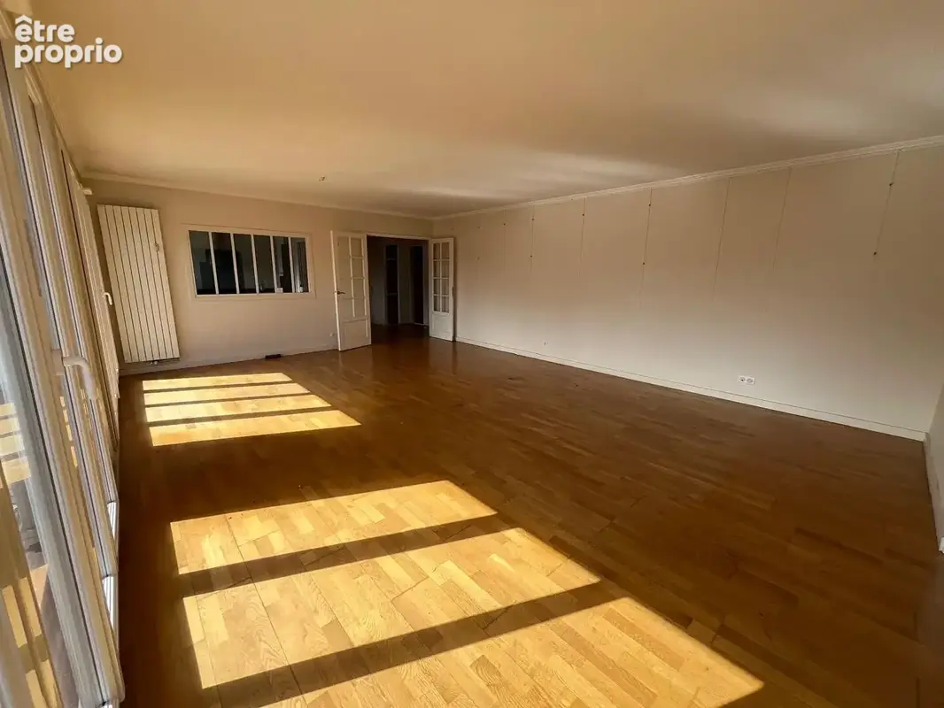 Appartement Maisons Laffitte 6 pièce(s) 155 m2 ascenseur, box et cave - photo 2