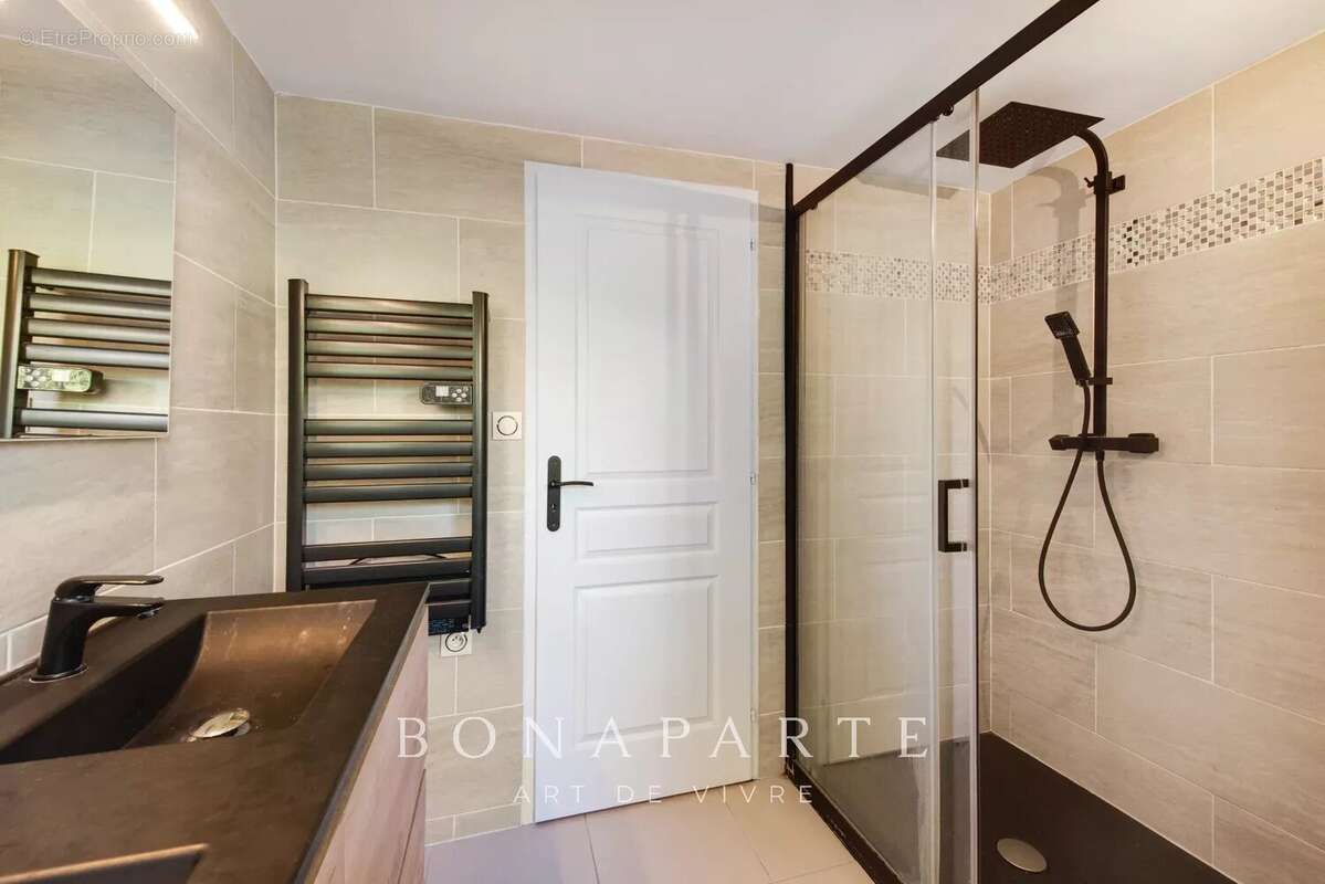 Saint-Raphaël - Villa provençale - Rénovée domaine Santa-Lucia - photo 12