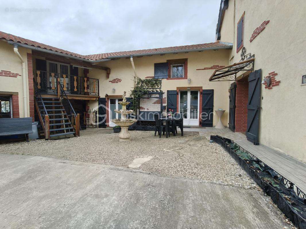 Maison à CAUMONT