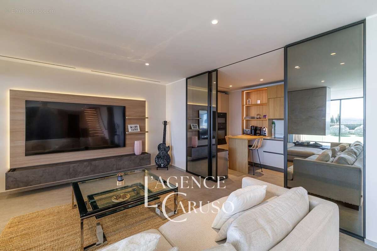 Maison à VILLENEUVE-LOUBET