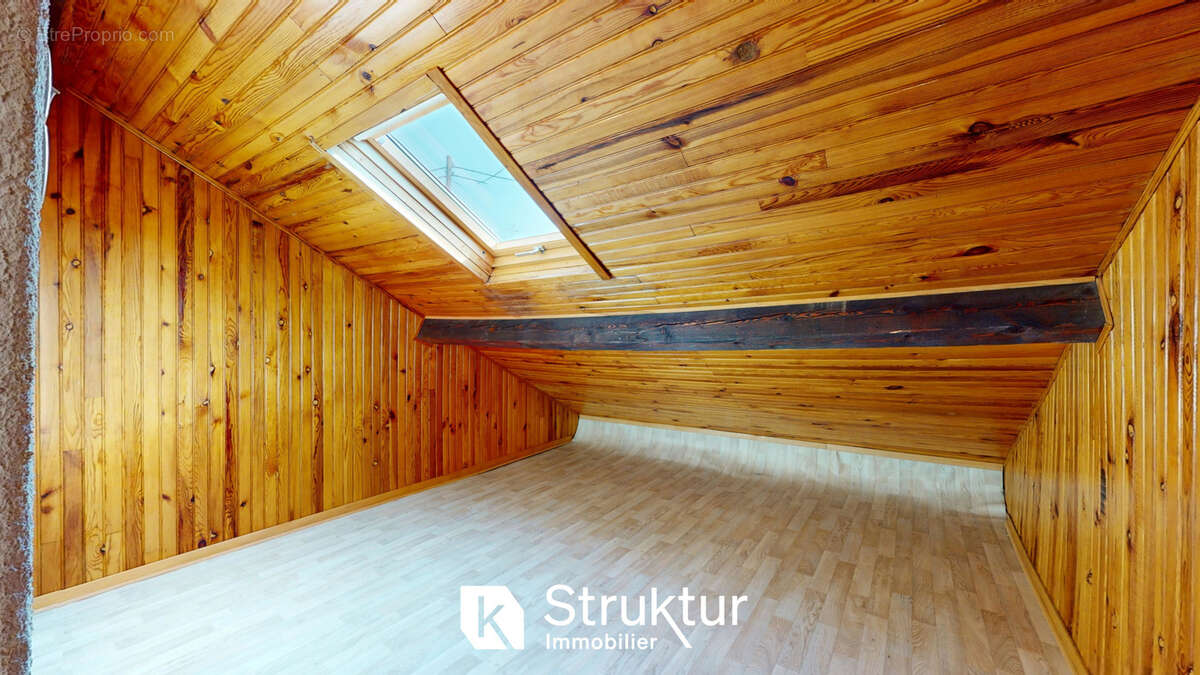 Maison à AUDUN-LE-TICHE