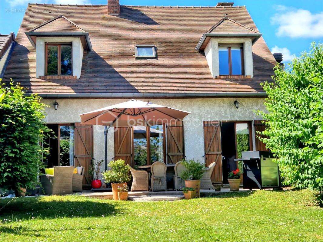 Maison à PONTAULT-COMBAULT