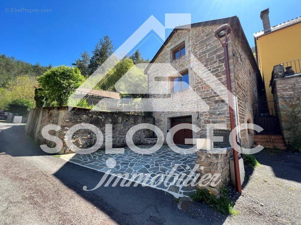 Maison à SAINT-BAUZILE