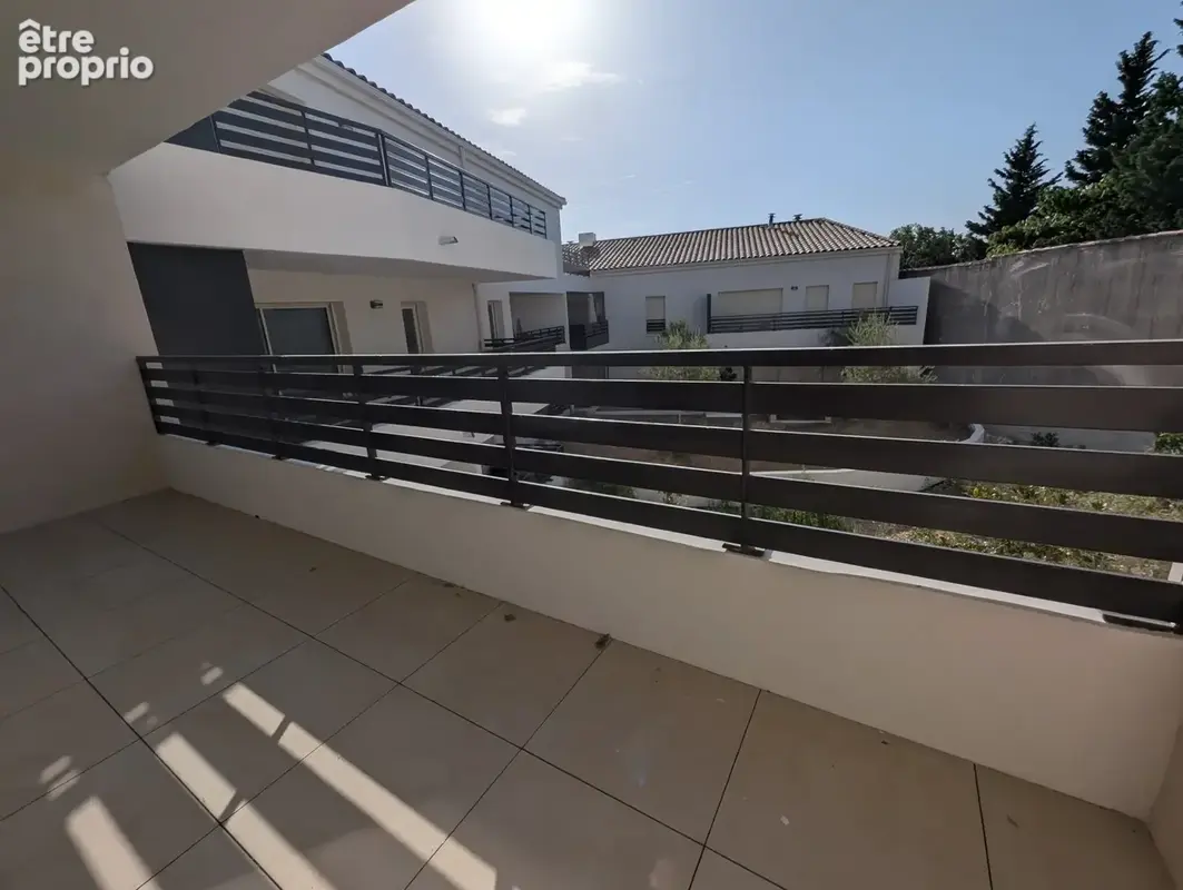 Appartement T2 - 47 m2 - Nîmes (Mont Duplan) - Terrasse & Parking - photo 7