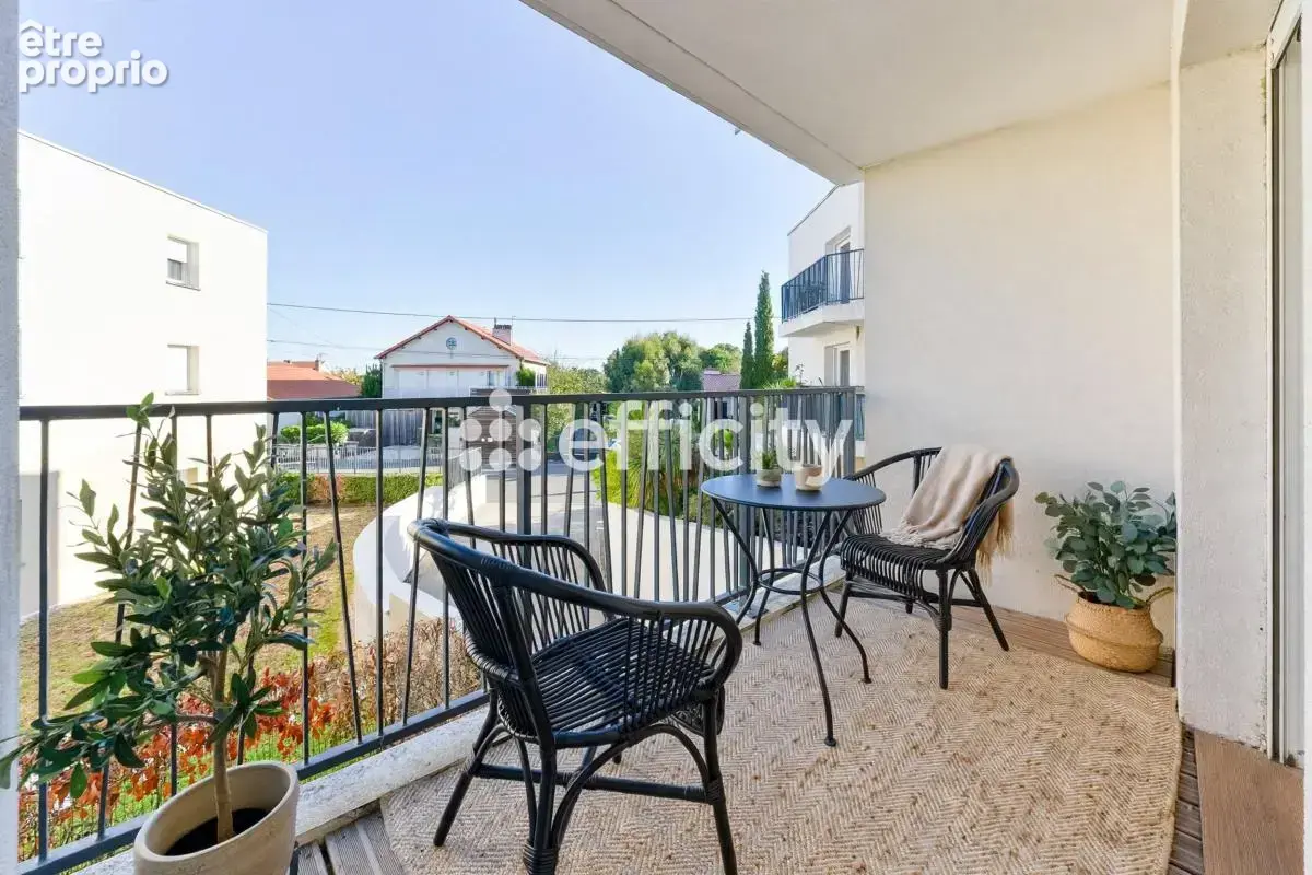 Appartement à REZE