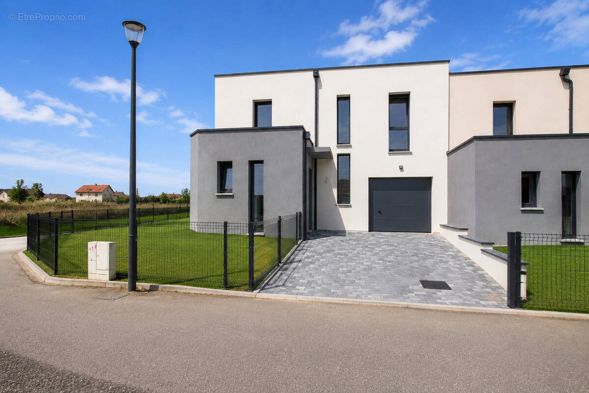 Maison à FLEVILLE-DEVANT-NANCY