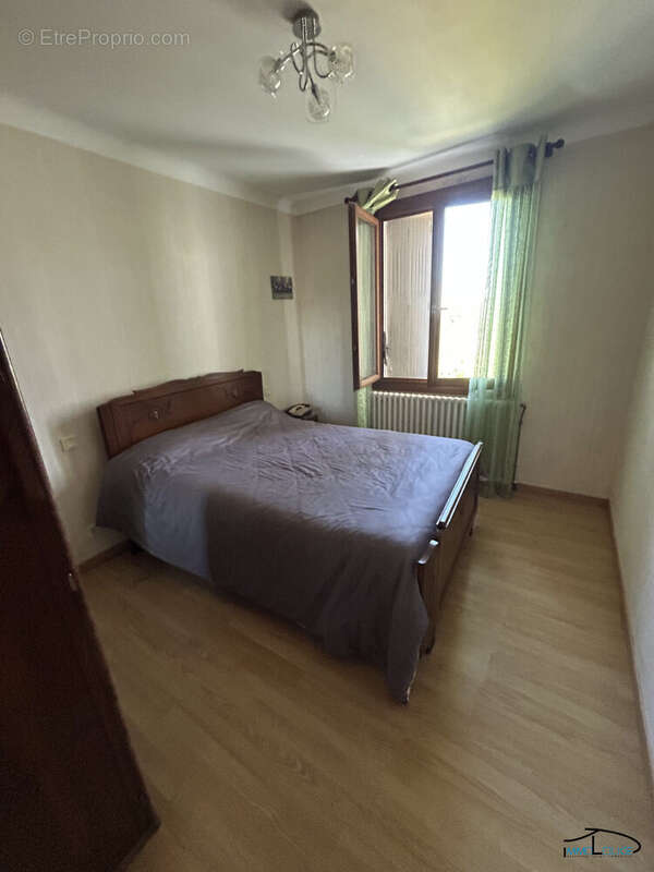 Maison à LANUEJOULS