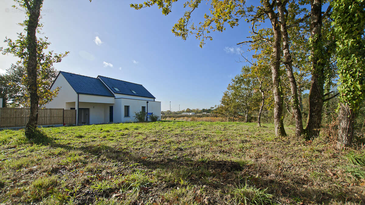 Maison à PLOEMEL