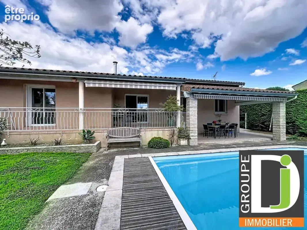 Maison plain-pied à vendre à Montmeyran, avec piscine et grand - photo 3