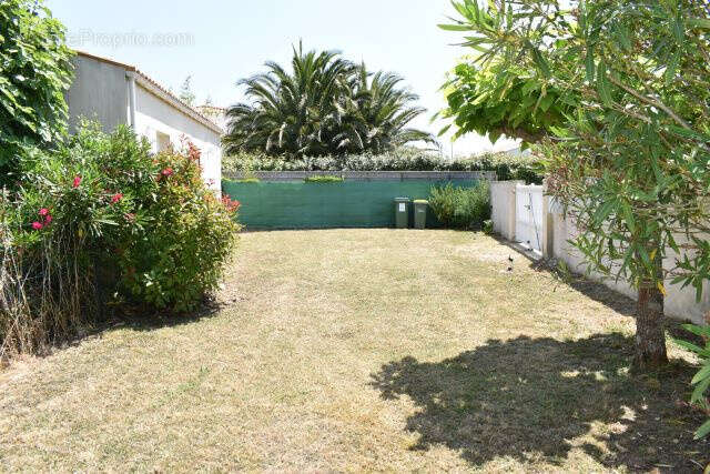 Maison à LA BREE-LES-BAINS