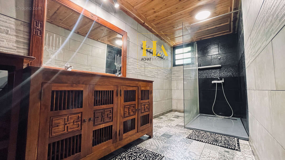 Maison à LE TAMPON