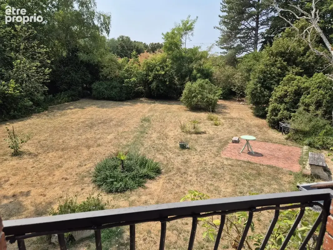 Maison 8 pièces avec terrain. - photo 5