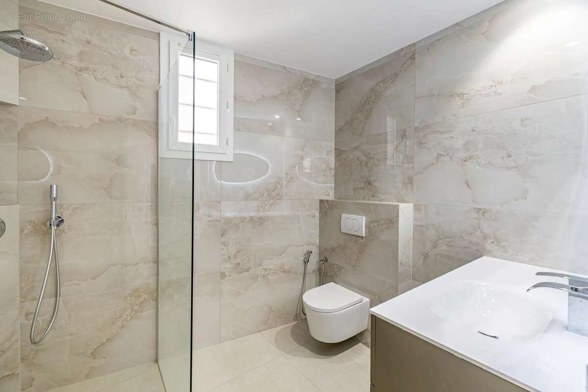 Appartement à BEAULIEU-SUR-MER