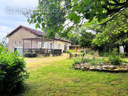 Maison à CHAMPAGNAC-LA-RIVIERE