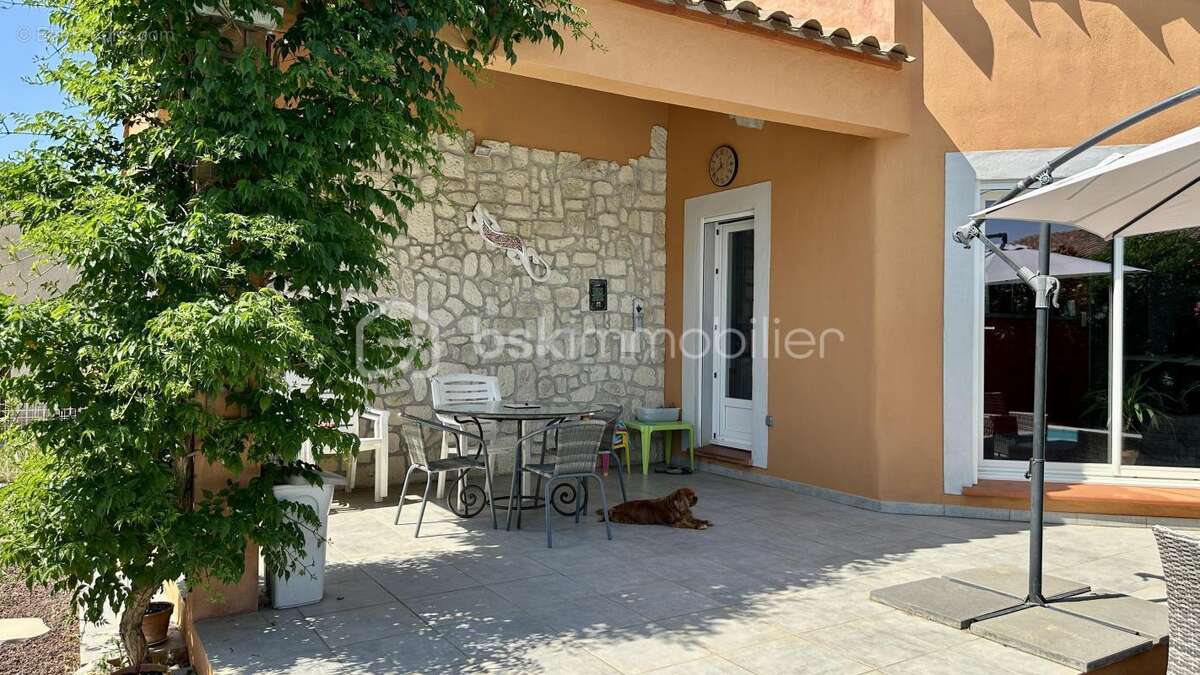Maison à MONTSERET