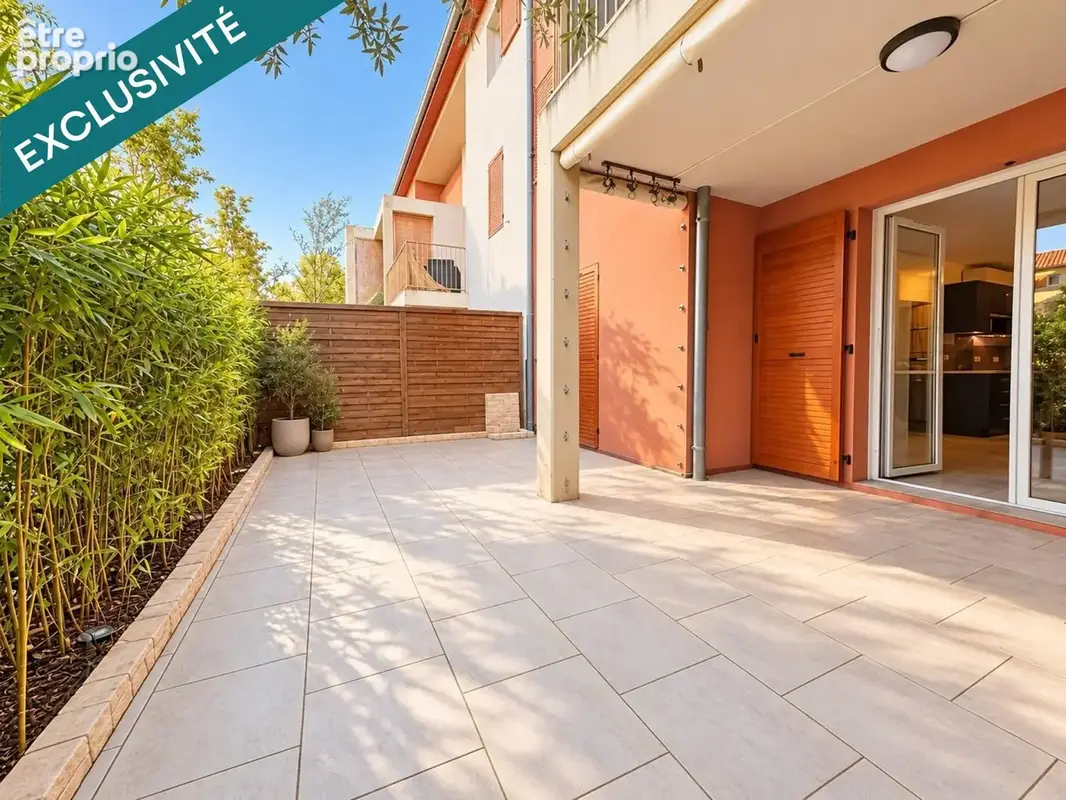 Photo 1 - Appartement à LA FARE-LES-OLIVIERS