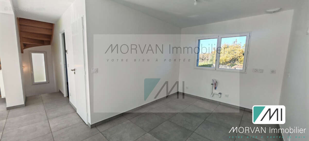 Maison à LES ESSARTS-LE-ROI