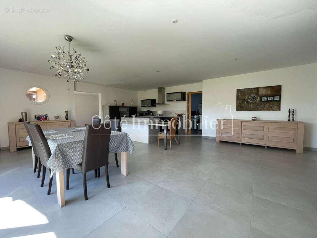 Maison 163 m² à Port-Saint-Pere  - photo 3