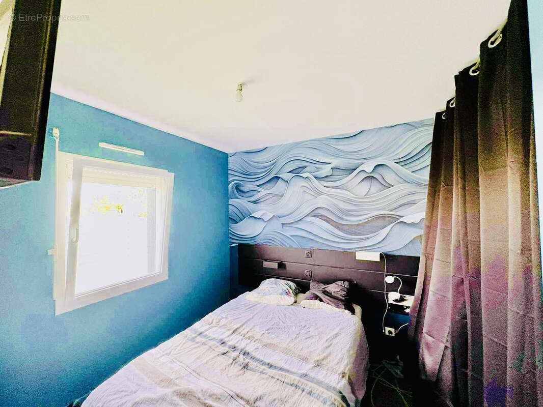 Maison à LES LANDES-GENUSSON